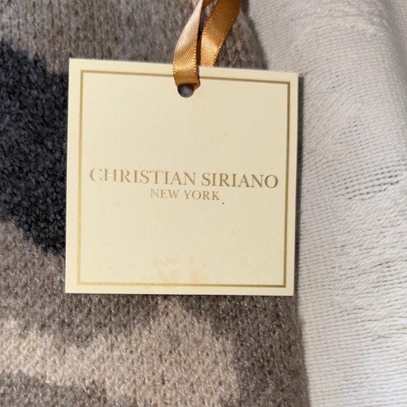 Beautiful BNWT Camouflage Patterned Women's Sweater By Christian Siriano - Picture 4 of 9